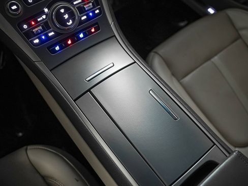 Used 2018 Lincoln MKZ Reserve image 18