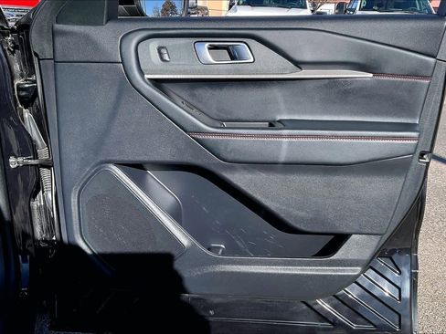 Used 2025 Ford Explorer ST-Line image 22
