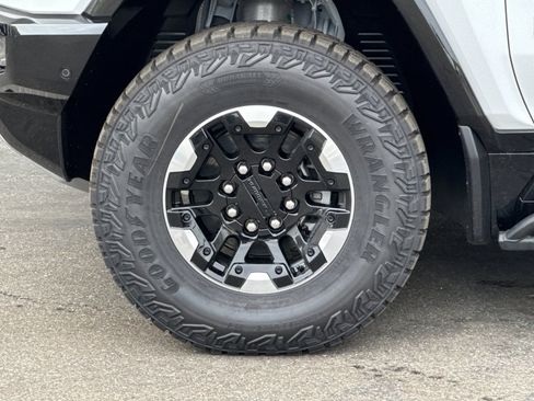 New 2025 GMC Hummer EV 2X w/ Extreme Off-Road Package image 31