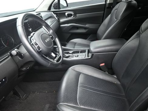 Used 2023 Kia Sorento S FWD image 12