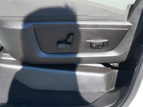 Used 2024 RAM 2500 Big Horn image 18