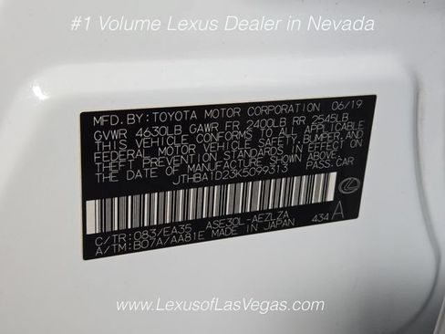 Used 2019 Lexus IS 300 F Sport w/ F Sport Package RWD image 30