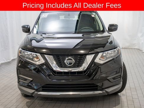 Used 2018 Nissan Rogue SV FWD image 2