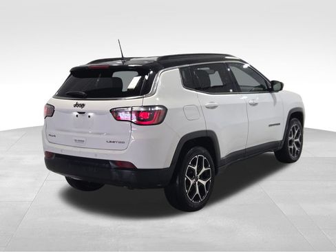 Certified 2025 Jeep Compass Limited AWD/4WD image 8