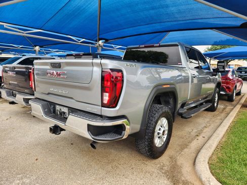 Used 2024 GMC Sierra 2500 SLE w/ SLE Convenience Package AWD/4WD image 4