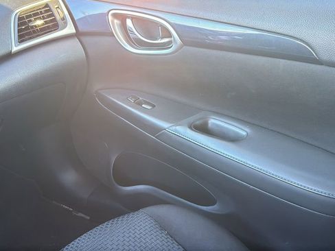 Used 2018 Nissan Sentra SR image 17