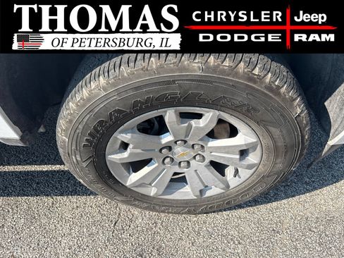 Used 2022 Chevrolet Colorado LT w/ LT Convenience Package AWD/4WD image 8