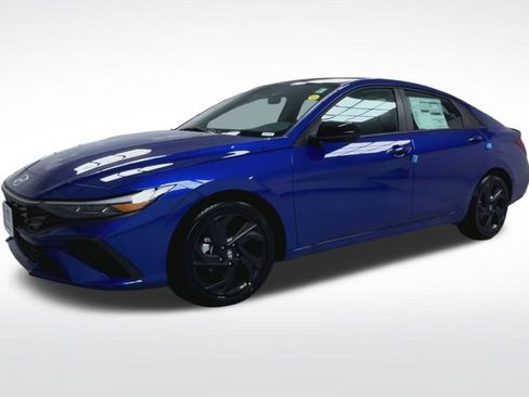 New 2026 Hyundai Elantra Sport FWD image 16