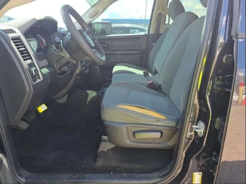 Used 2017 RAM 1500 Express RWD image 5