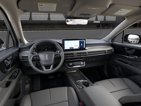 New 2026 Lincoln Corsair Premiere image 38