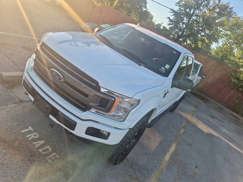 Used 2018 Ford F150 XLT w/ Equipment Group 302A Luxury AWD/4WD image 3