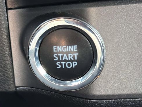 Used 2019 Toyota Tacoma TRD Off-Road image 21