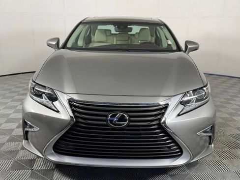 Used 2018 Lexus ES 350 w/ Premier Package FWD image 9