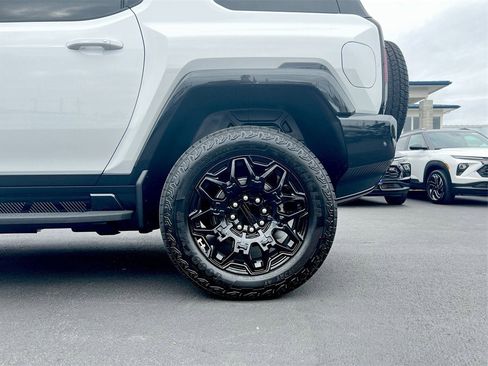 New 2025 GMC Hummer EV 2X image 27