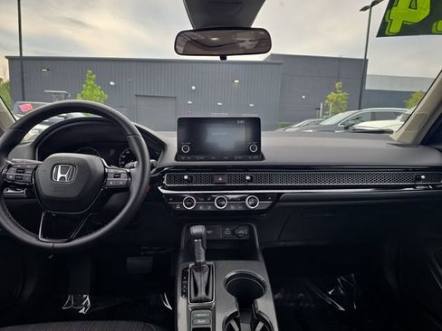 Used 2024 Honda Civic EX image 15