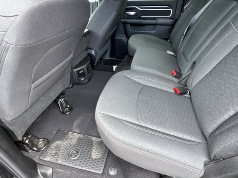 Used 2025 RAM 2500 Big Horn AWD/4WD image 19