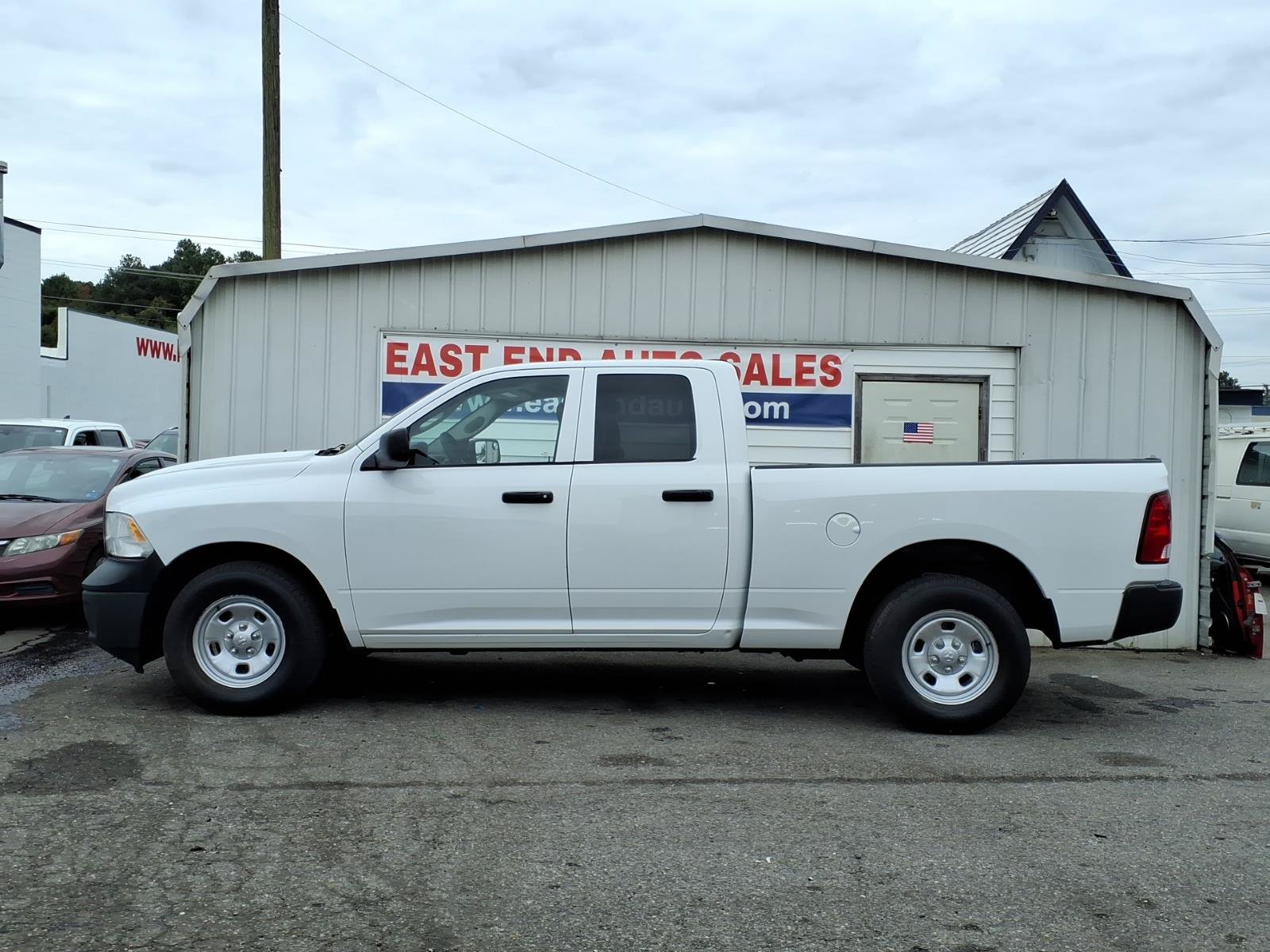 Used 2017 RAM 1500 Tradesman RWD image 2