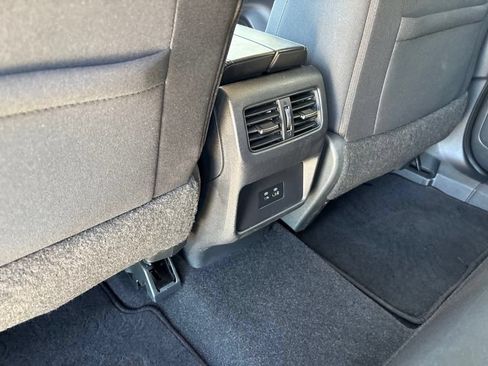 Used 2021 Nissan Rogue SV AWD/4WD image 25