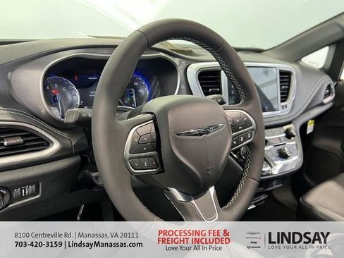 New 2026 Chrysler Pacifica Select image 24