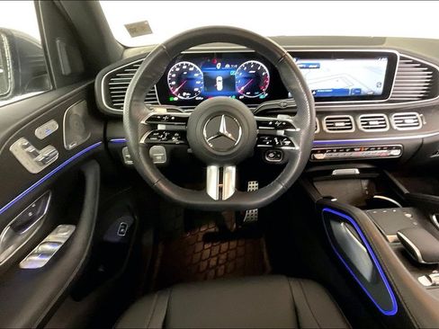 Certified 2025 Mercedes-Benz GLS 450 4MATIC image 5