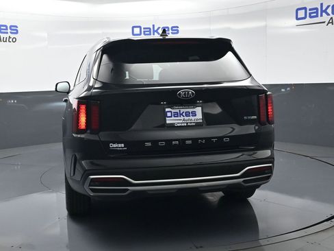 Certified 2021 Kia Sorento S image 7
