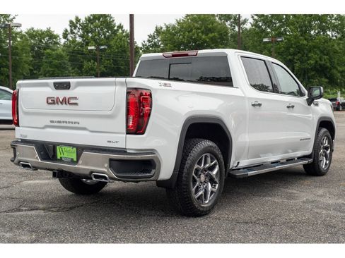 New 2026 GMC Sierra 1500 SLT w/ SLT Premium Plus Package AWD/4WD image 8