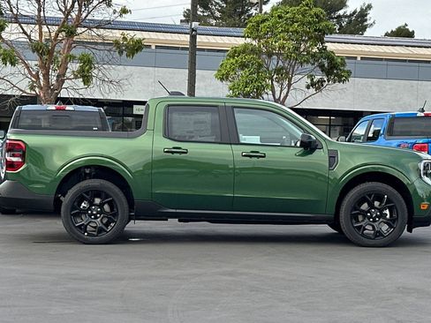 New 2025 Ford Maverick Lariat w/ Black Appearance Package image 3