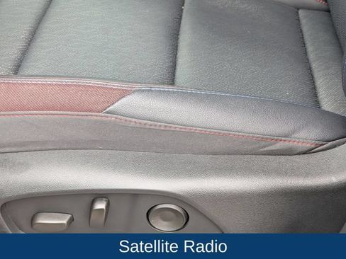 Used 2025 Chevrolet Equinox RS w/ Safety and Technology Package FWD image 11