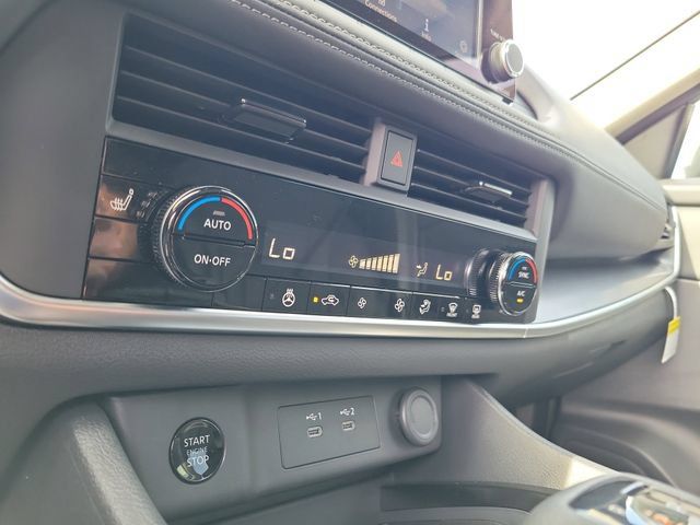 New 2026 Nissan Rogue Dark Armor FWD image 17