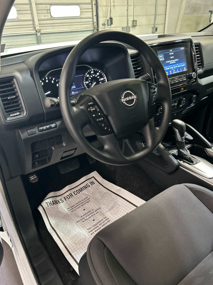 Used 2022 Nissan Frontier S RWD image 8