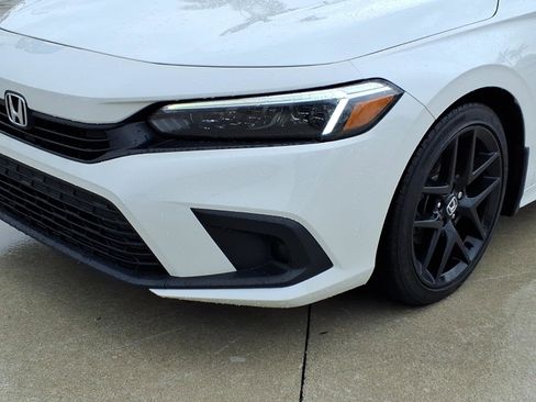 Certified 2024 Honda Civic Sport image 17
