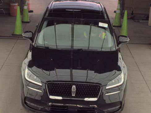 Used 2021 Lincoln Corsair Reserve AWD/4WD image 2