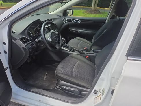 Used 2019 Nissan Sentra SV FWD image 5
