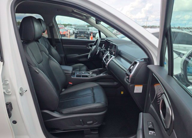 Certified 2023 Kia Sorento EX FWD image 6