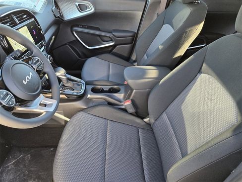 New 2025 Kia Soul S image 9