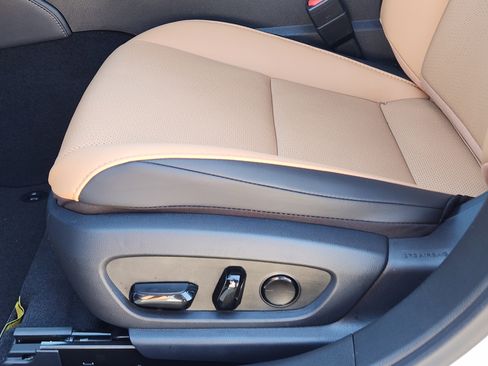 New 2025 Lexus ES 350 w/ Premium Package image 16