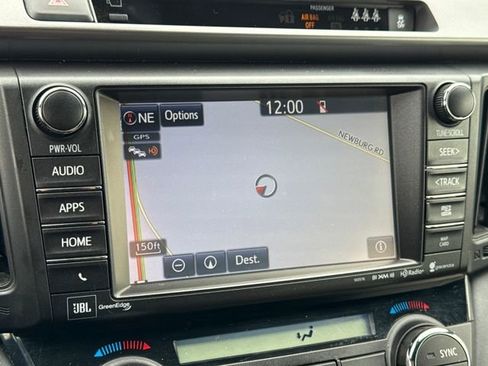 Used 2018 Toyota RAV4 SE w/ Advanced Technology Package image 26