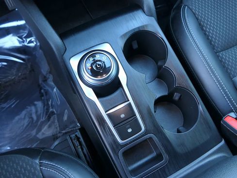 Used 2023 Ford Escape SE image 23