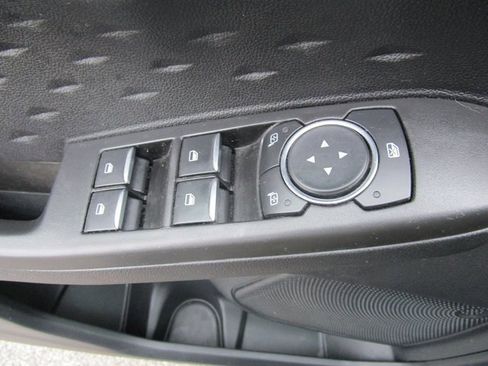 Used 2020 Ford Escape SEL image 24