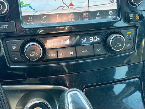 Used 2018 Nissan Maxima 3.5 S image 16