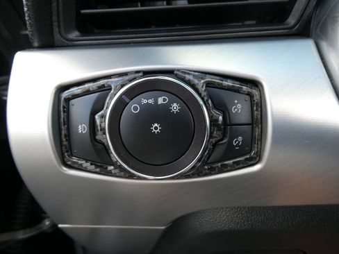 Used 2019 Ford Mustang Premium RWD image 30