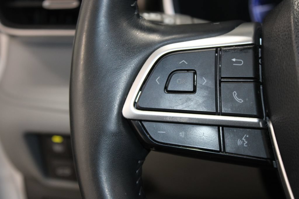 Used 2023 Toyota Highlander Limited FWD image 35