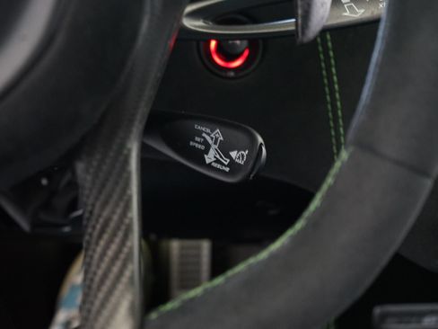 Used 2017 McLaren 570S RWD image 26