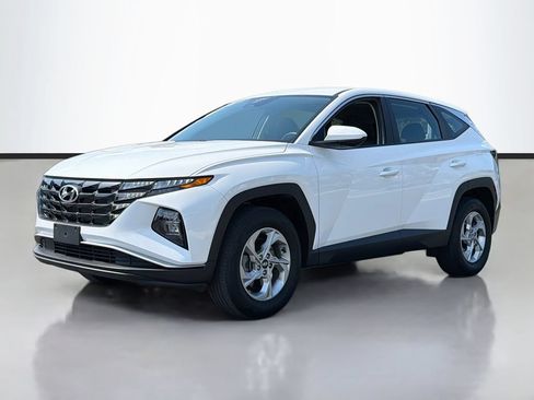 Used 2024 Hyundai Tucson SE AWD/4WD image 2