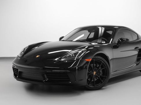Certified 2022 Porsche 718 Cayman RWD image 7