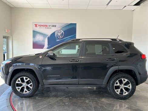 Used 2014 Jeep Cherokee Trailhawk w/ Leather Interior Group image 3