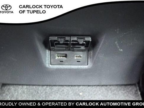 Used 2025 Toyota Camry SE w/ Convenience Package FWD image 18