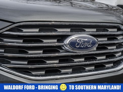Used 2019 Ford Edge Titanium w/ Cold Weather Package image 11