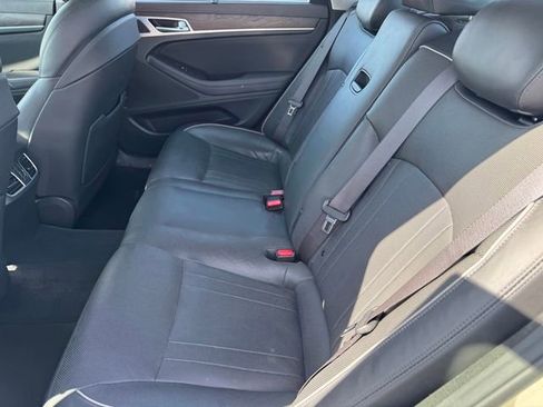 Used 2015 Hyundai Genesis 3.8 w/ Option Group 04 image 10