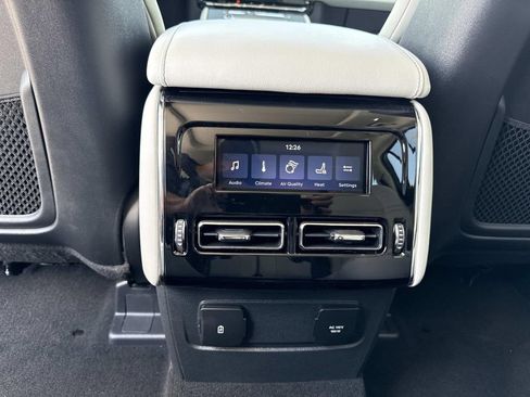 New 2026 Lincoln Aviator AWD image 16